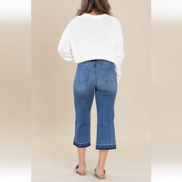 Judy Blue Medium Wash High Rise Raw Hem Wide Leg Crop Stretch Denim Jeans 11/30 - Picture 11 of 11